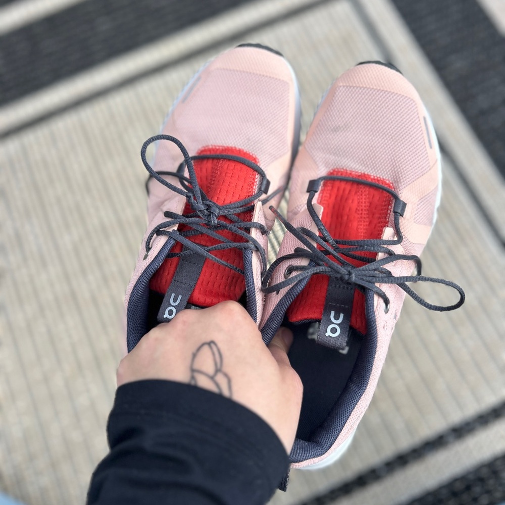 On Cloud Sky Trainers Youth 6